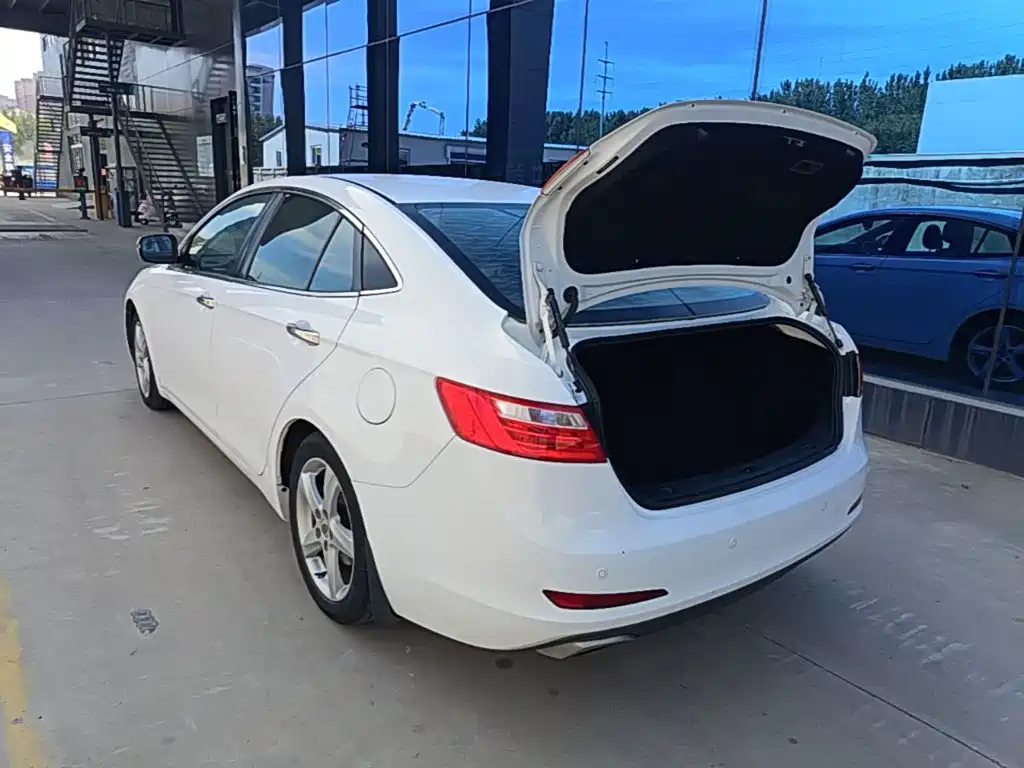 Besturn B70 2015 2014 2.0L Automatic Luxury