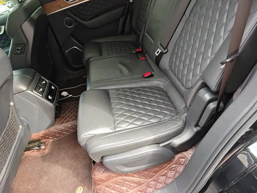 Hongqi HS7 2022 2022 3.0T Automatic 4WD ZhiLian QiChang Edition 5-seater
