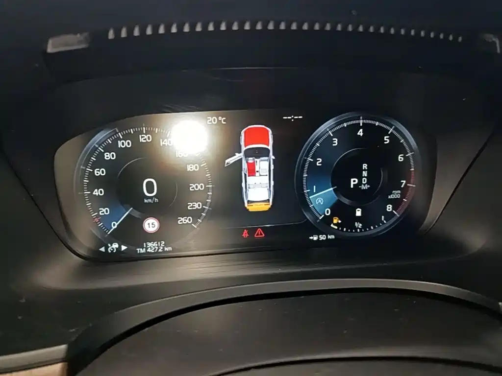 VOLVO S90