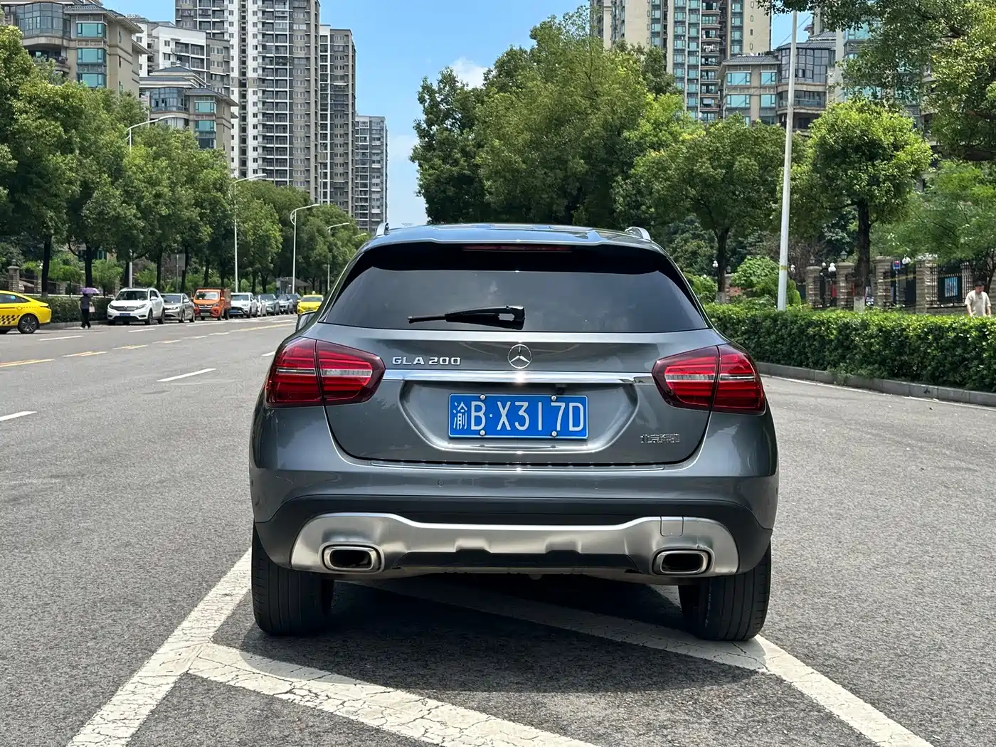 Фото 10 - Mercedes-Benz GLA