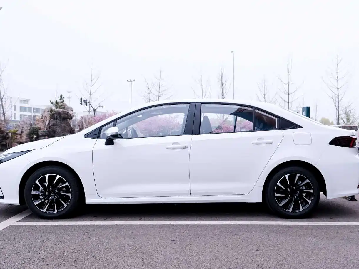 Toyota Corolla 2026 Model 1.8L Intelligent Hybrid Elite Edition фото 6