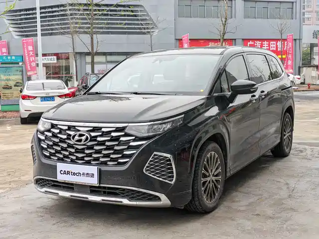 HYUNDAI KUSTU
