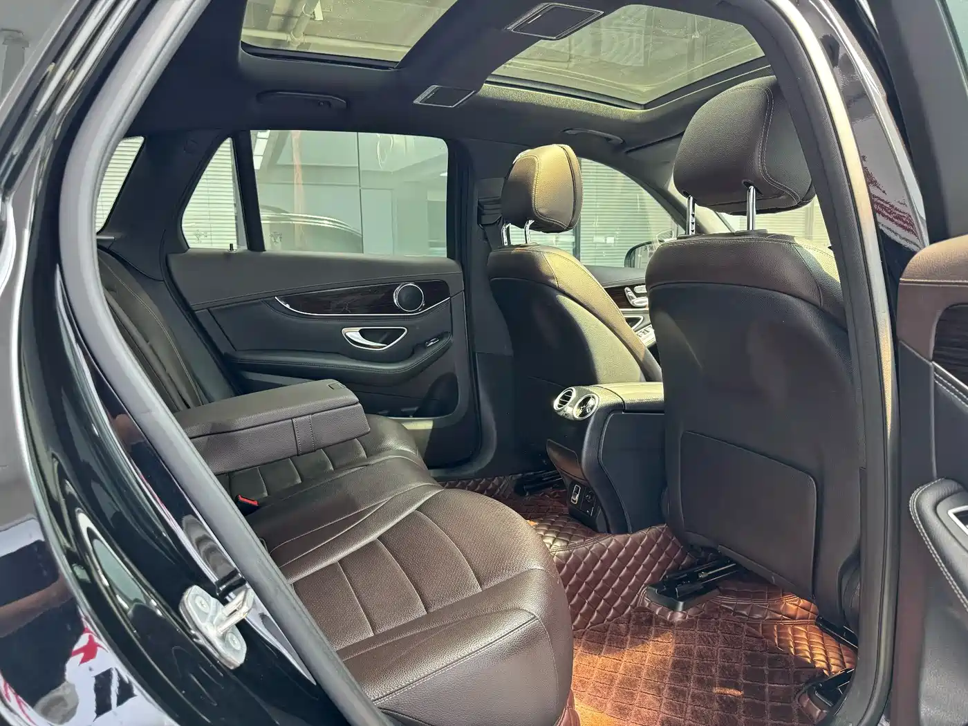 Mercedes-Benz GLC 2019 GLC 260 4MATIC Dynamic фото 14