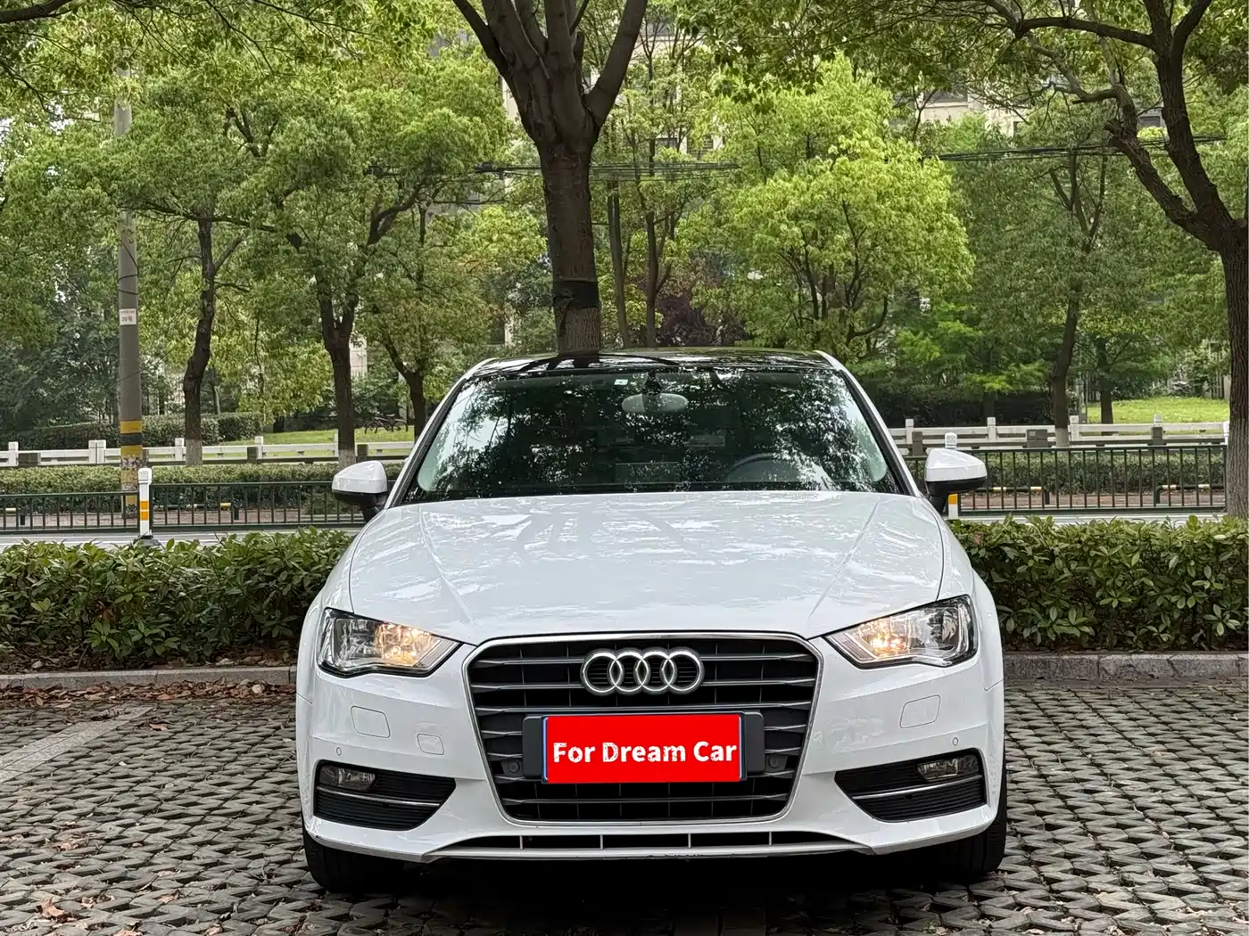 Audi A3 2014 Sportback 35 TFSI Automatic Fashion фото 2