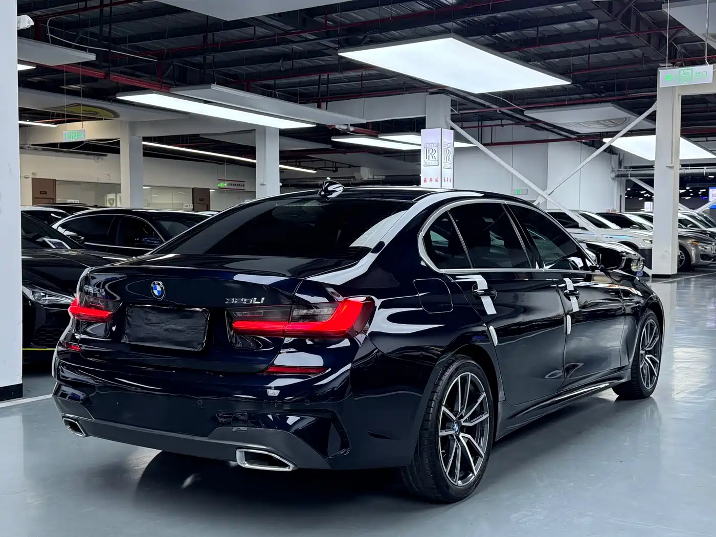 BMW 3 Series 2022 325Li M Sport Package фото 22