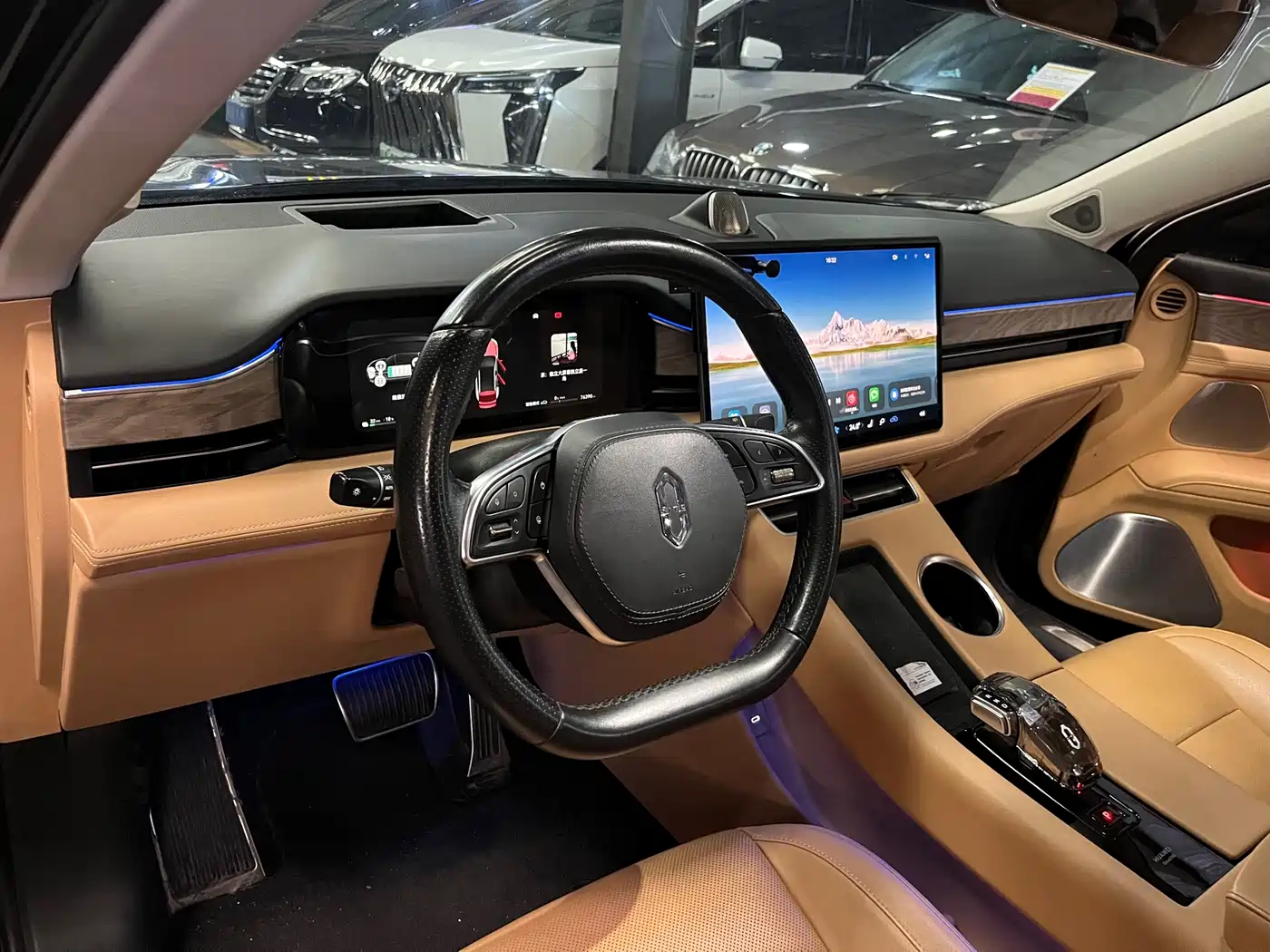 AITO Wenjie AITO M5 2022 Extended Range AWD Ultimate Edition фото 7