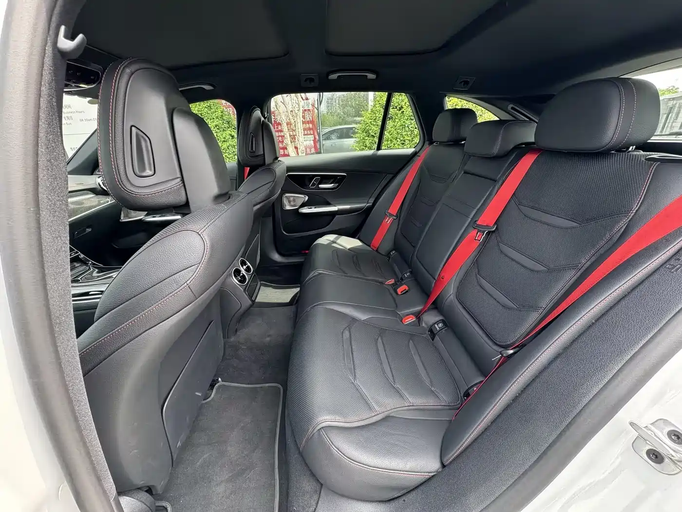 Mercedes-Benz C-Class AMG 2024 Facelift AMG C 43 4MATIC Wagon Special Edition фото 14