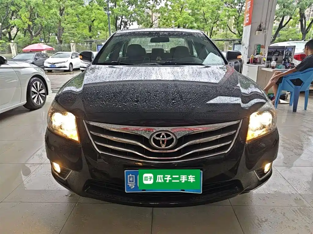 Toyota Camry 2013 200E Classic Elite Edition фото 3