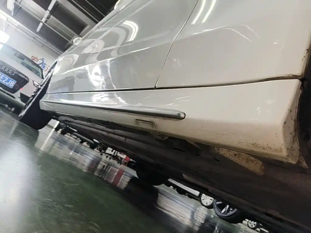 Mercedes-Benz C-Class 2016 2015 C 200 L Sport