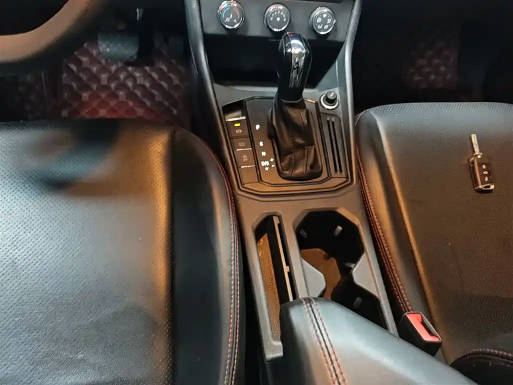 Volkswagen Lavida 2019 1.5L Automatic Trend Edition China VI фото 14