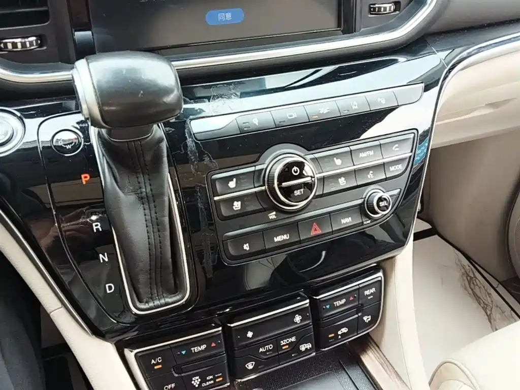 GAC Trumpchi Trumpchi M8 2018 320T Flagship Edition фото 14