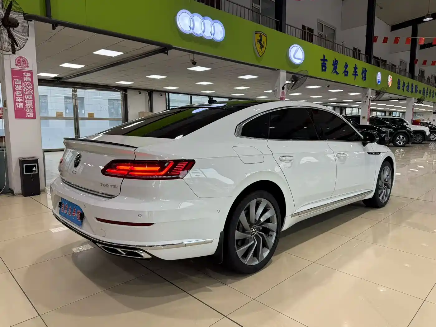 Volkswagen FAW-Volkswagen CC 2021 380TSI Eye-catching Edition фото 14