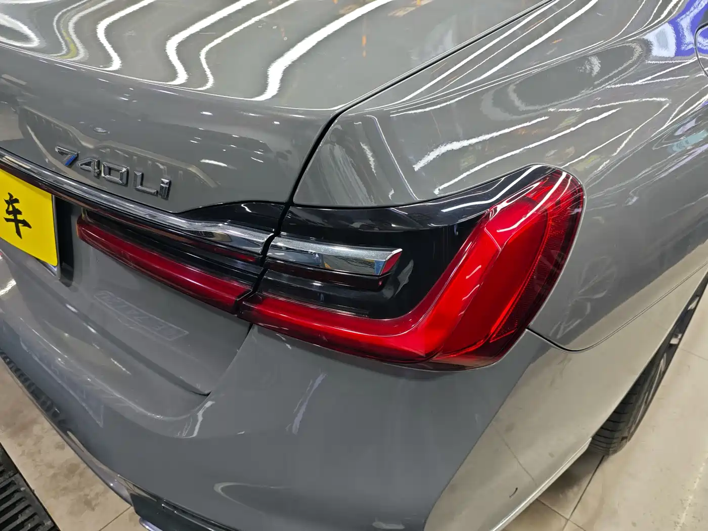 BMW 7 Series 2021 Model 740Li Leading M Sport Package фото 25