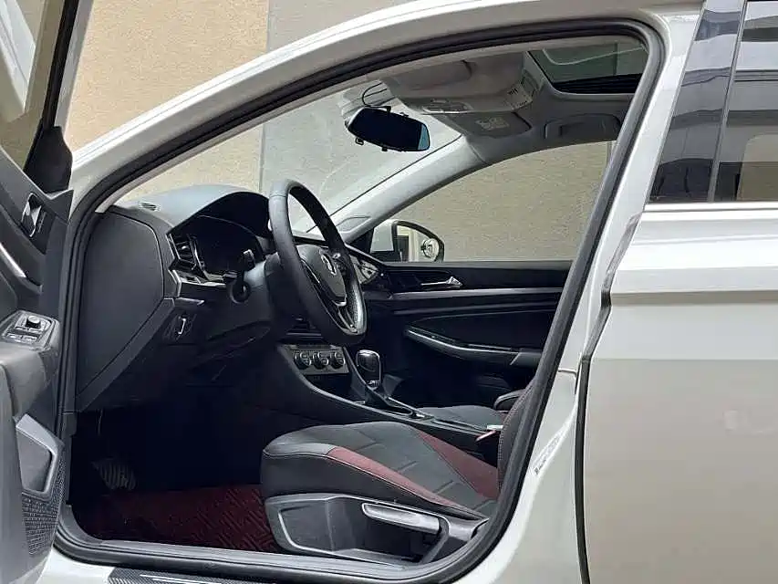 Volkswagen Bora 2019 Facelift 280TSI DSG Elite China VI фото 8