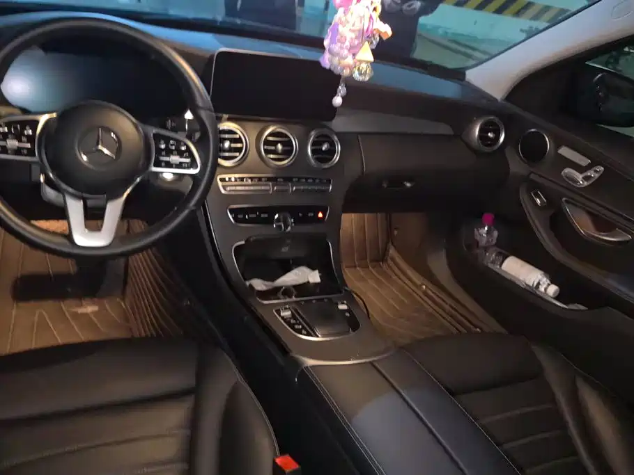 Фото 16 - Mercedes-Benz C-Class