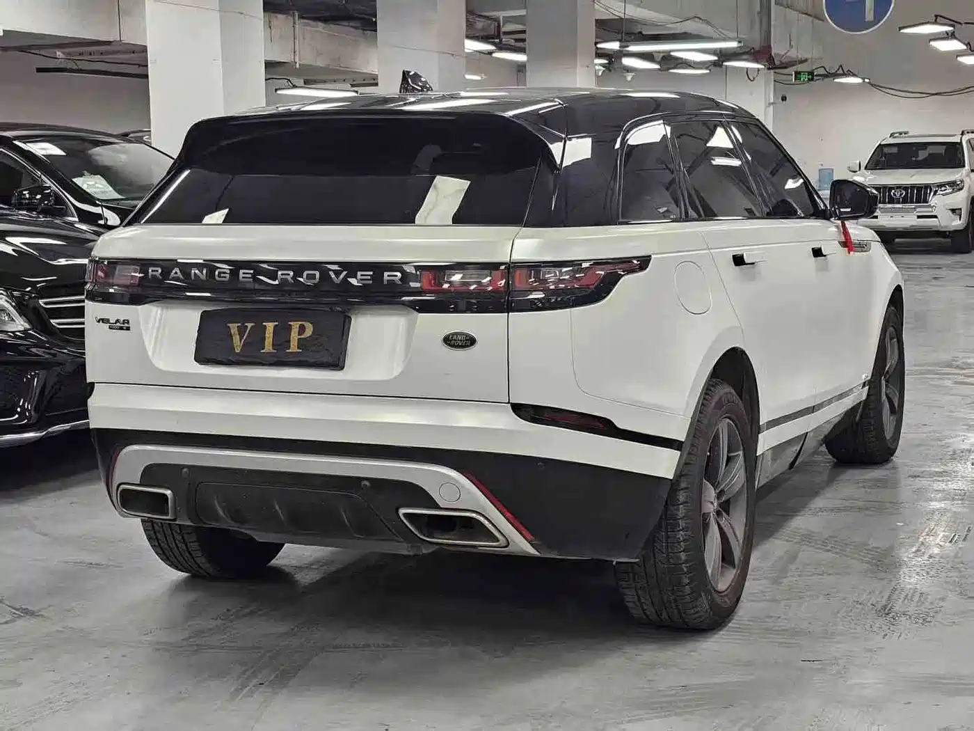 Фото 19 - Land Rover Range Rover Velar