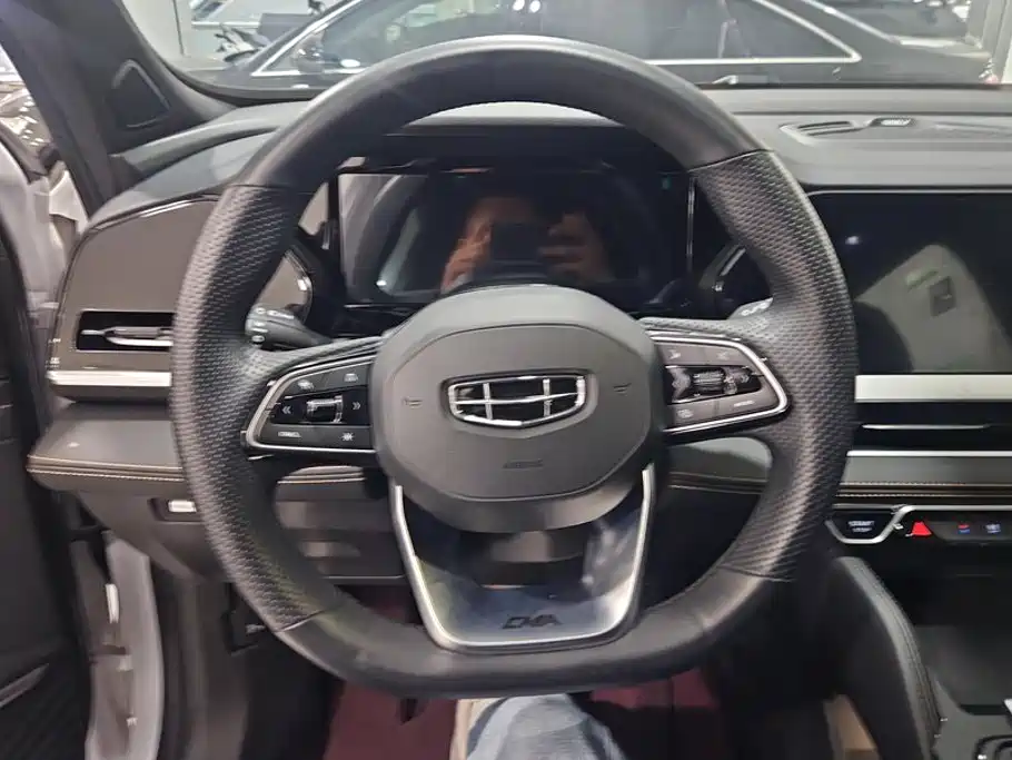 Photo 15 - Geely Monjaro