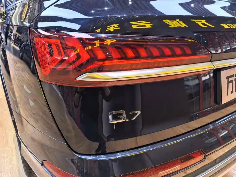 Audi Q7 2020 55 TFSI quattro S line Sport фото 21
