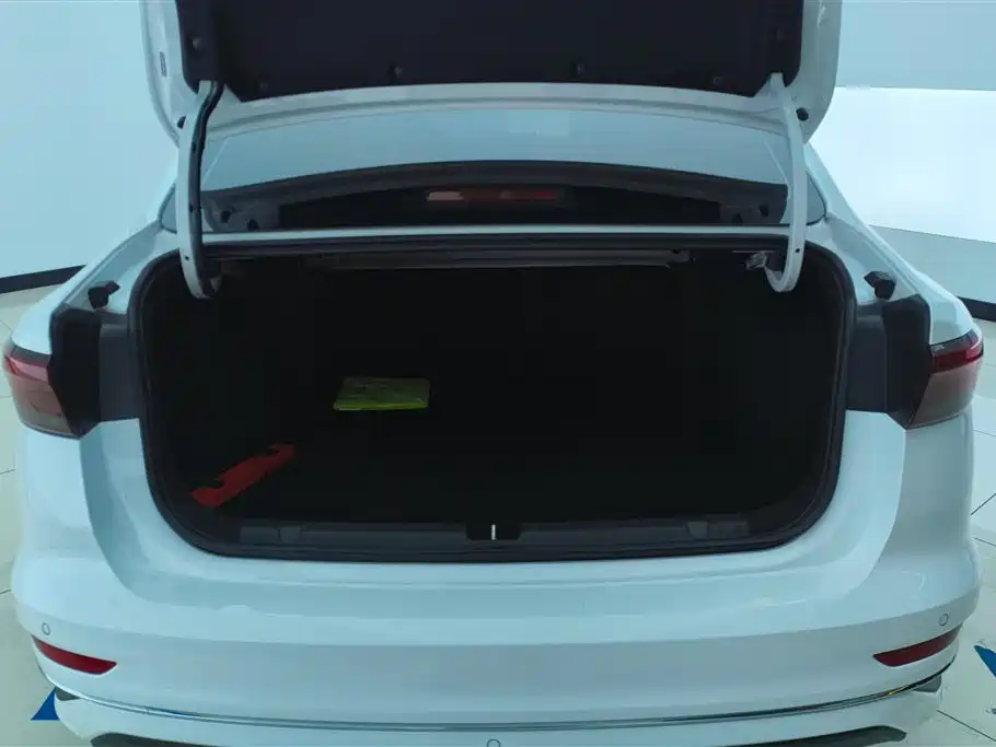 GEELY AUTOMOBILE EMGRAND