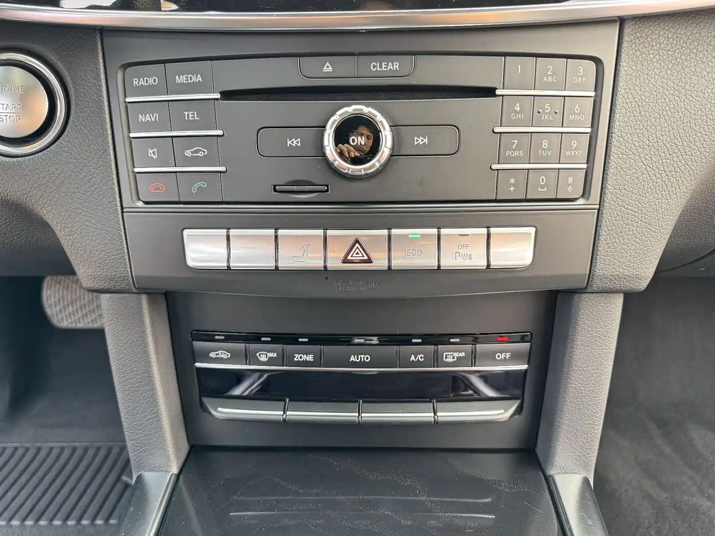 Mercedes-Benz E-Class 2015 E 260 L Sport фото 20