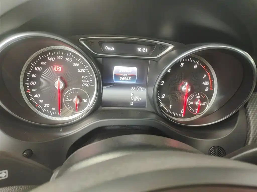 Mercedes-Benz GLA 2017 GLA 200 Dynamic фото 12