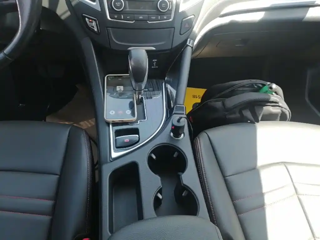 Dongfeng Aeolus Dongfeng Fengshen AX7 2016 2016 2.0L Automatic Smart Comfort