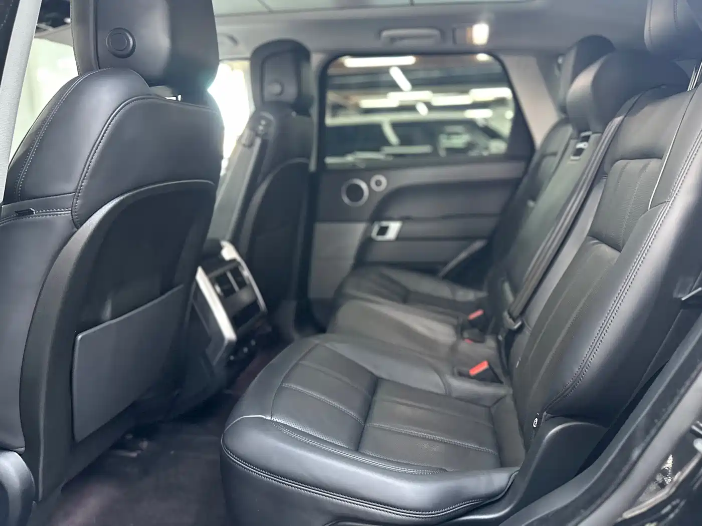 Land Rover Range Rover Sport 2019 3.0 SC V6 Special Edition фото 8