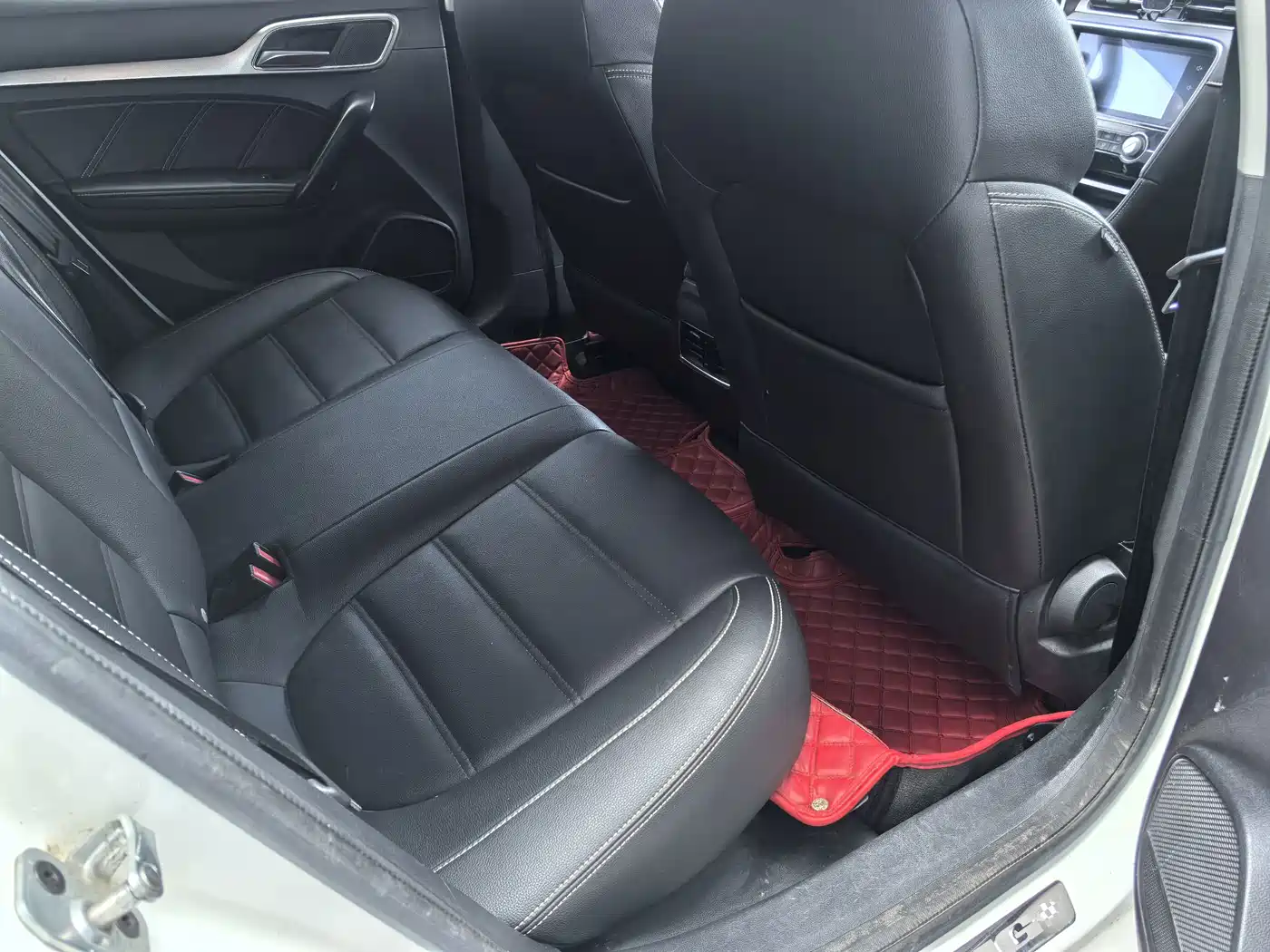 MG MG6 2018 2017 20T Automatic Luxury Smart Connect Version (China V)
