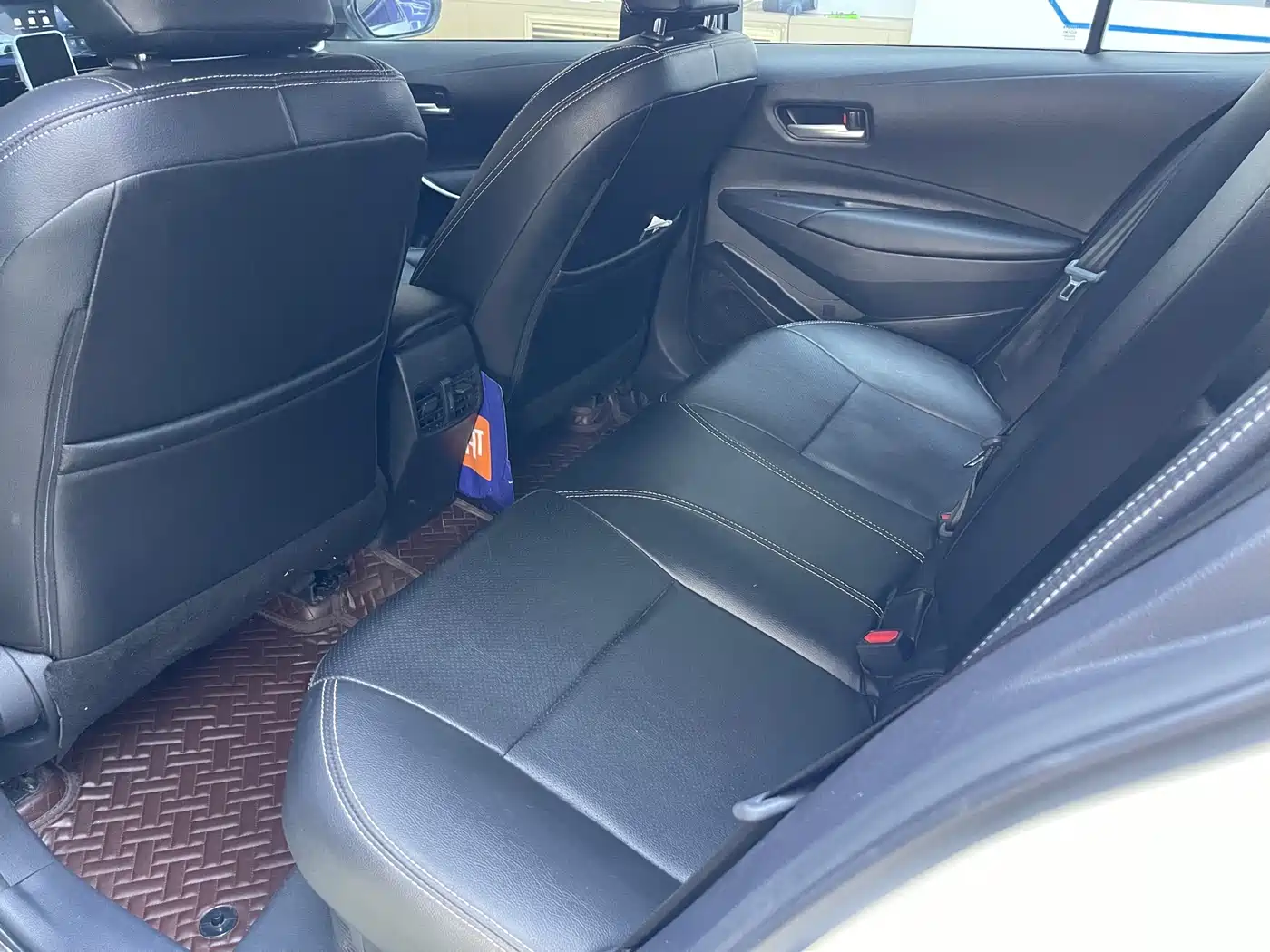 Toyota Corolla 2023 1.8L Smart Hybrid Dual Engine Elite Edition фото 5