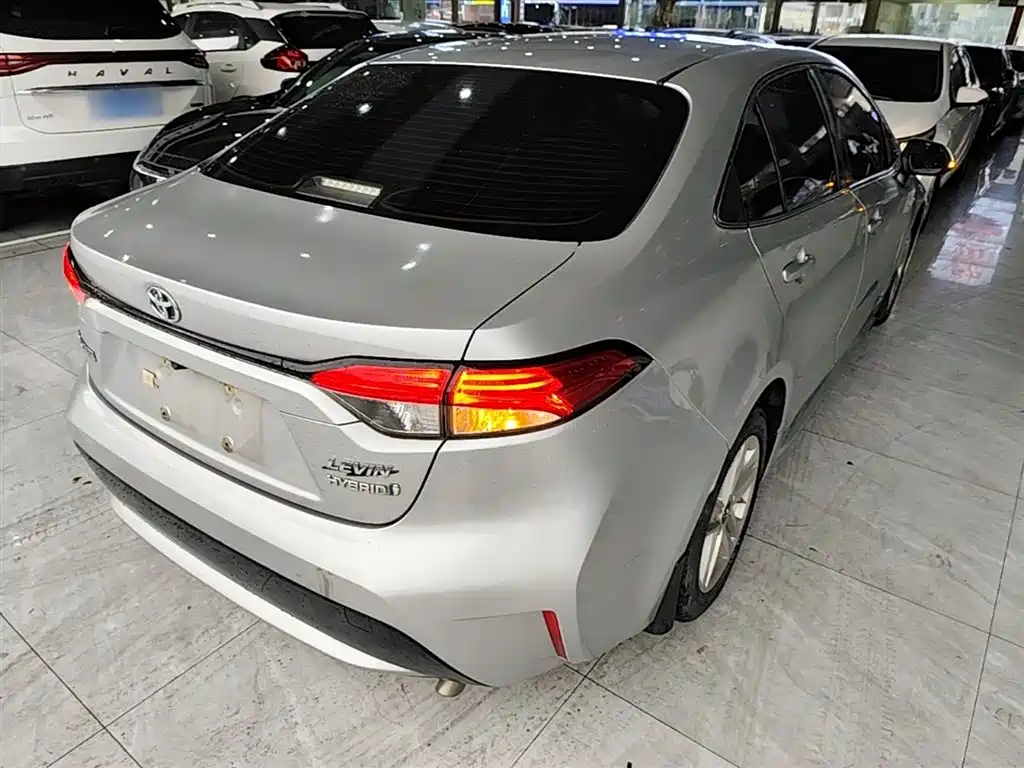Toyota Levin 2019 Hybrid 1.8H E-CVT Luxury Edition China VI фото 7