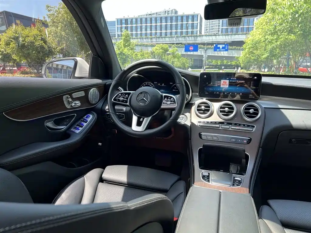 Mercedes-Benz GLC 2021 GLC 300 L 4MATIC Sporty фото 11