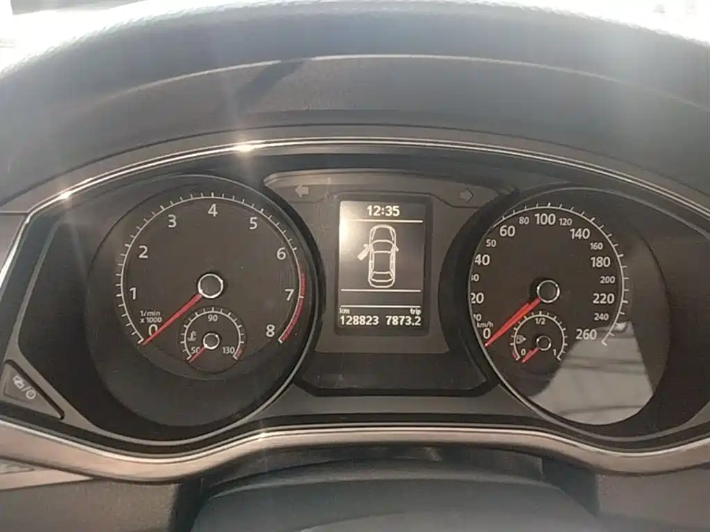 Volkswagen Passat 2017 280TSI DSG Prestige фото 12