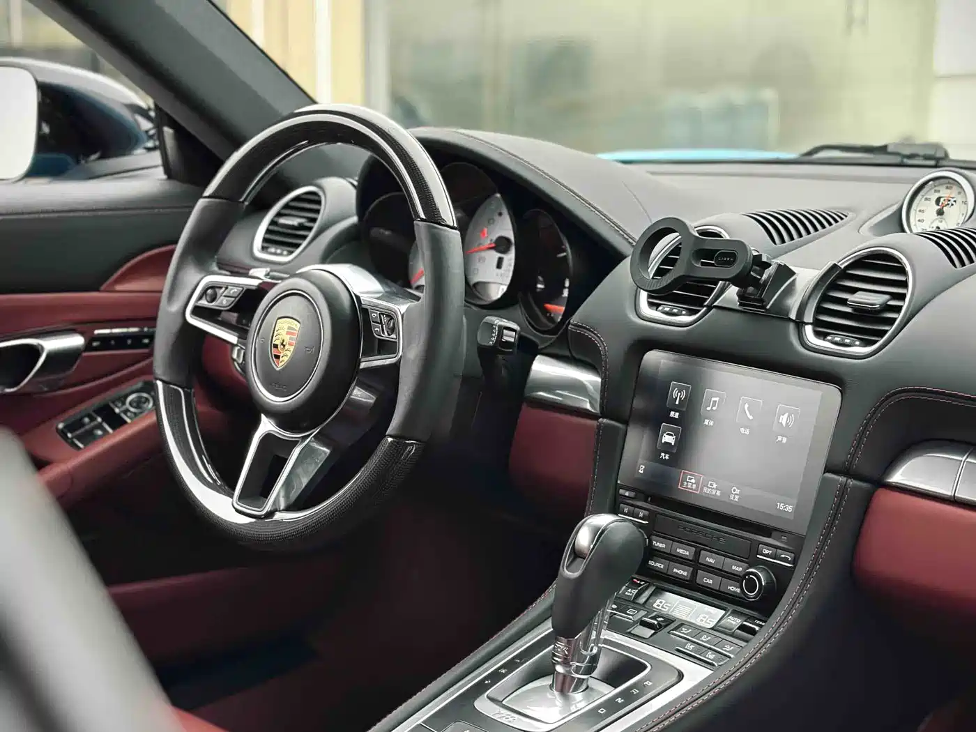 Porsche 718 2018 Cayman 2.0T фото 7