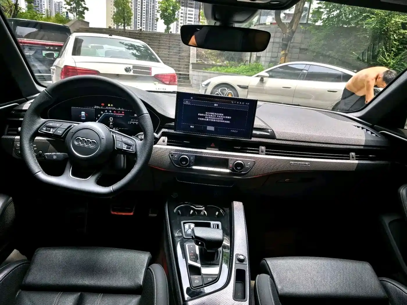 Фото 6 - Audi A4L