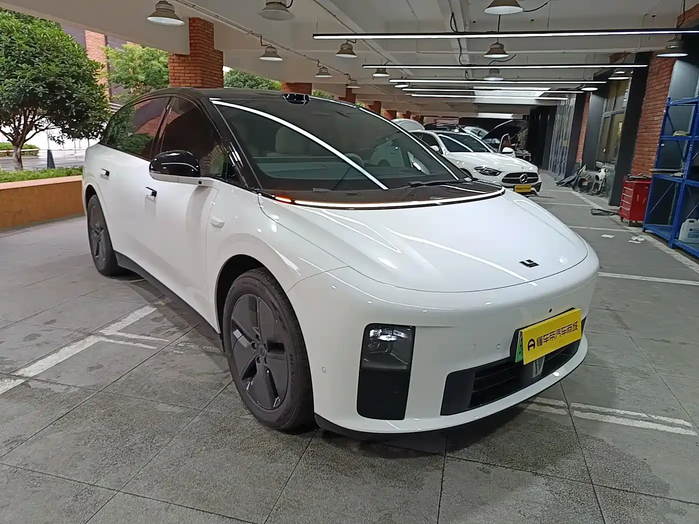 Li Auto i6 2026 2025 2WD Base Model