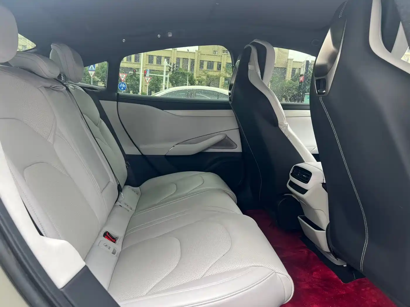 Xiaomi Auto Xiaomi SU7 2024 RWD Long Range Intelligent Driving Edition фото 6