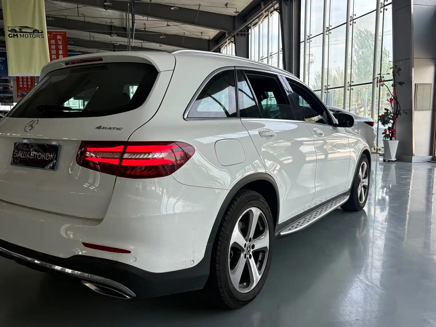 Mercedes-Benz GLC 2017 GLC 300 4MATIC Dynamic фото 7
