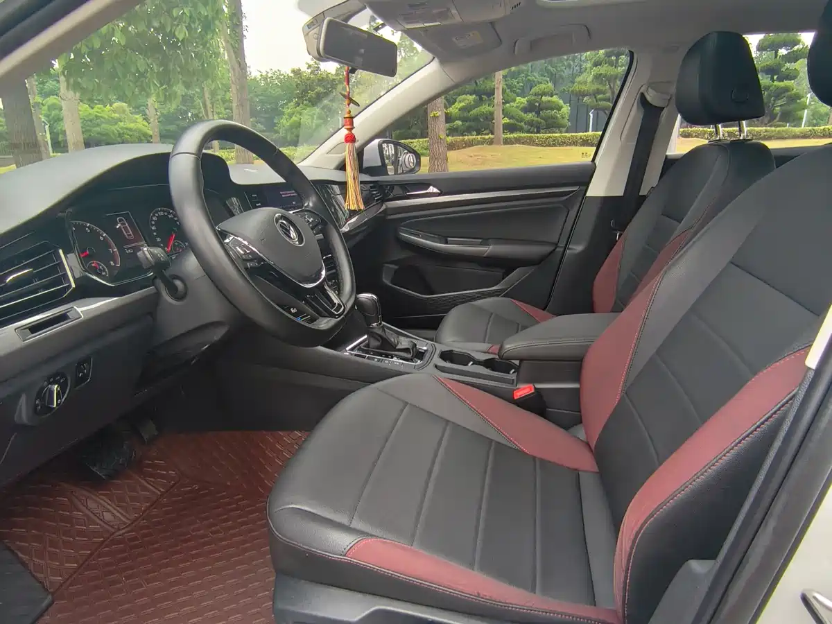 Volkswagen Bora 2021 1.5L Automatic Luxury Smart Edition фото 6
