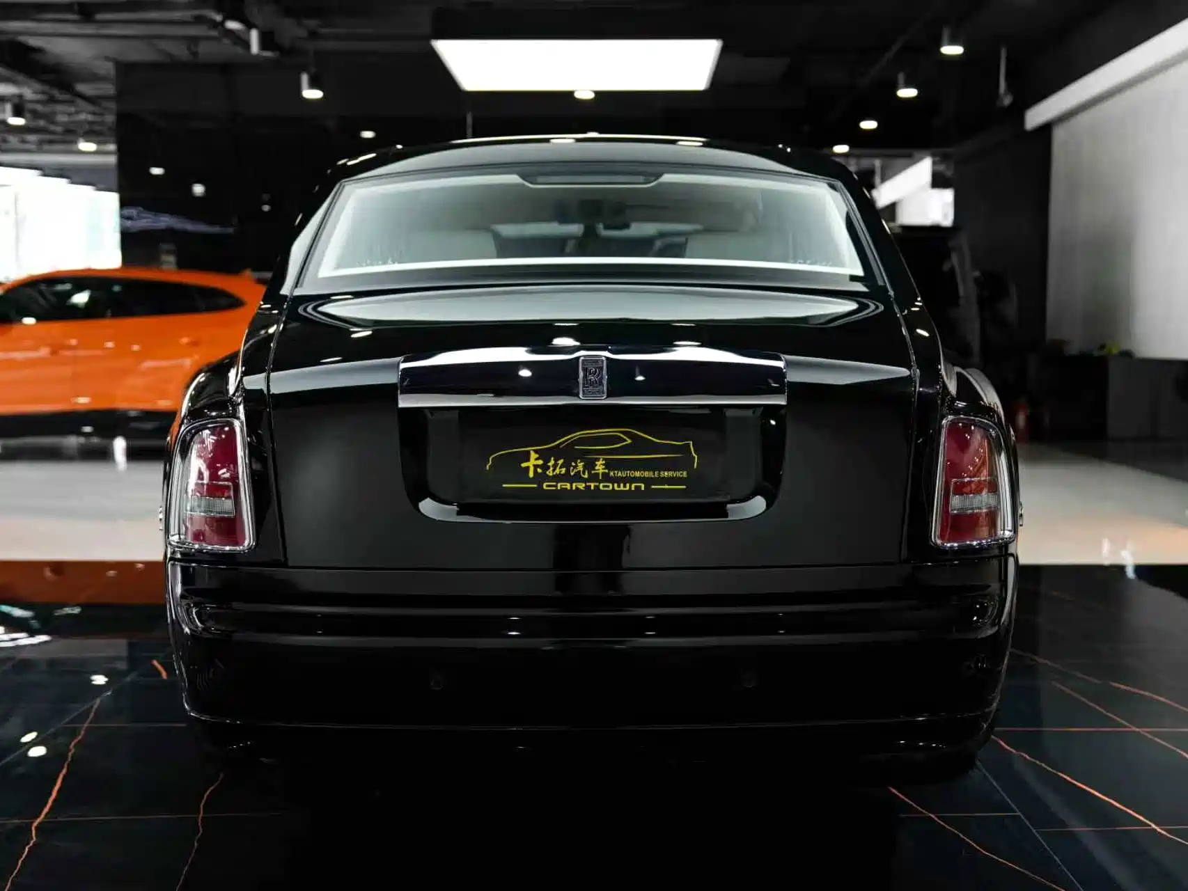 Фото 56 - Rolls-Royce Phantom