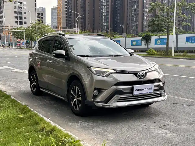 Toyota RAV4 Rongfang 2016 2.0L CVT 2WD Smart (China V) — фото 3