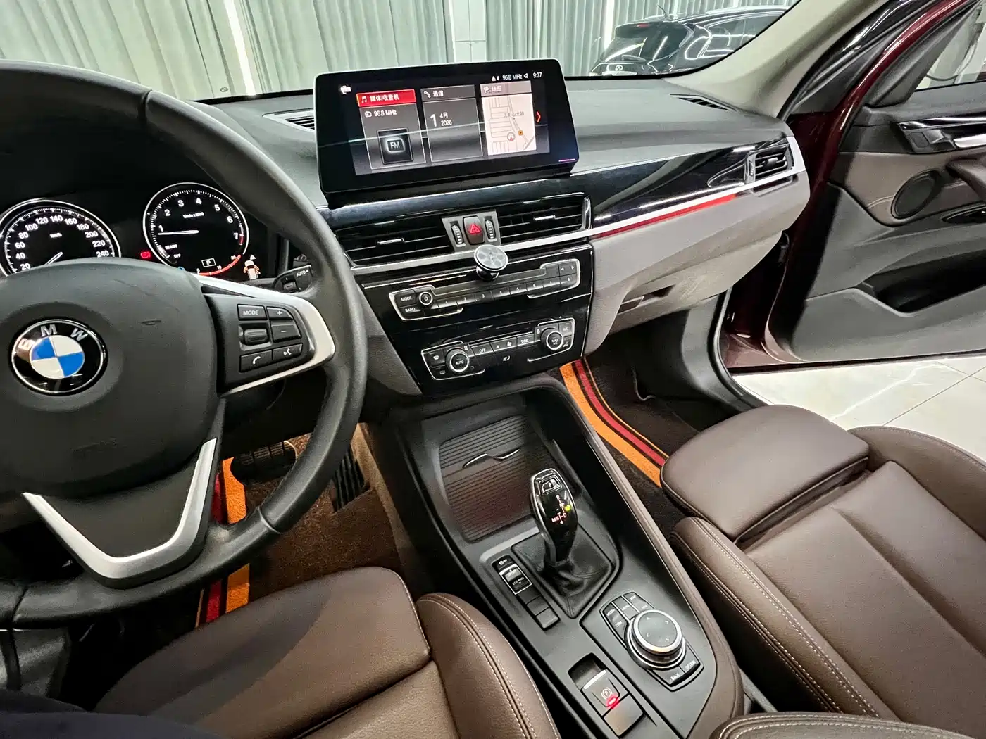 BMW X1 2020 sDrive25Li Leading Model фото 11