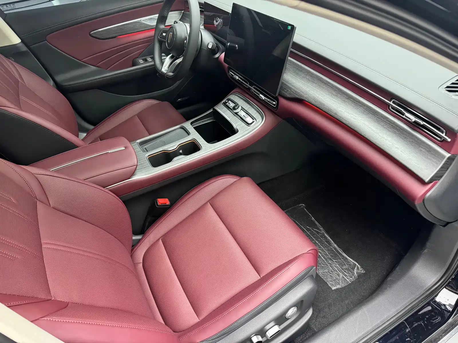 Photo 9 - Hongqi H5