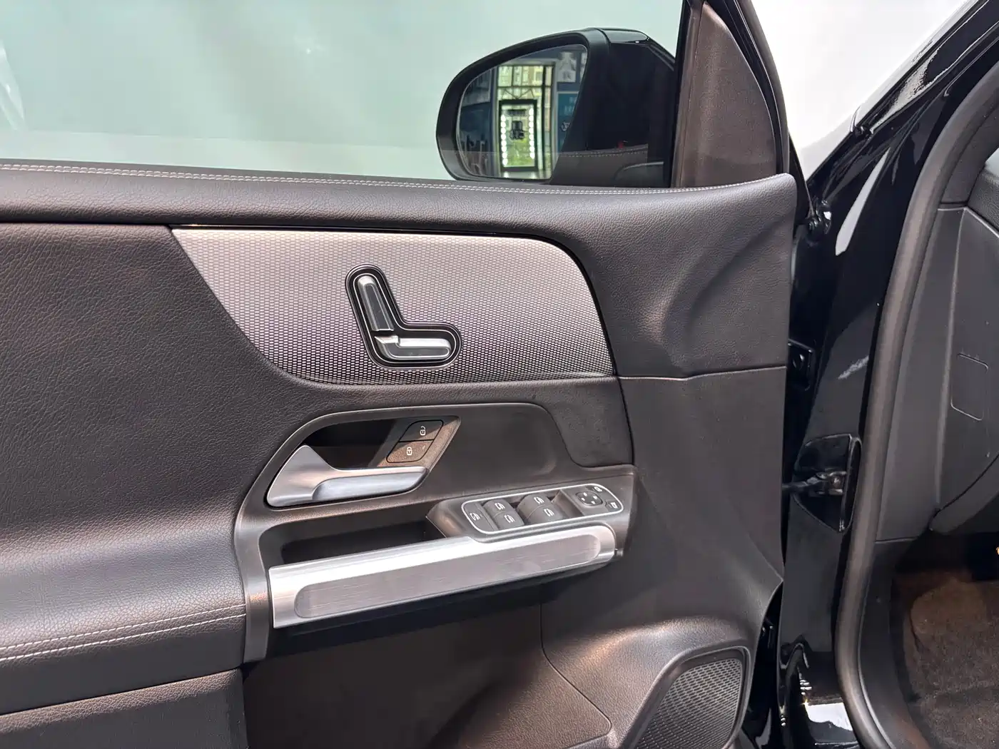 Mercedes-Benz GLB 2023 GLB 200 Dynamic фото 16