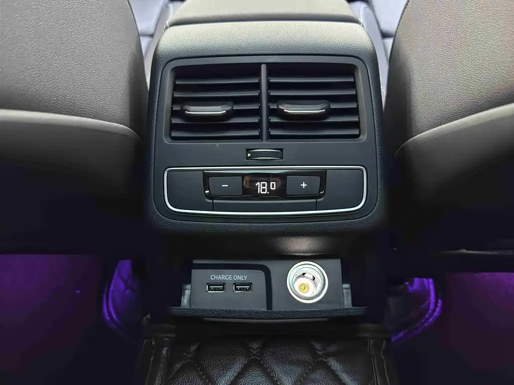 Audi A4L 2022 40 TFSI Luxury Dynamic фото 10