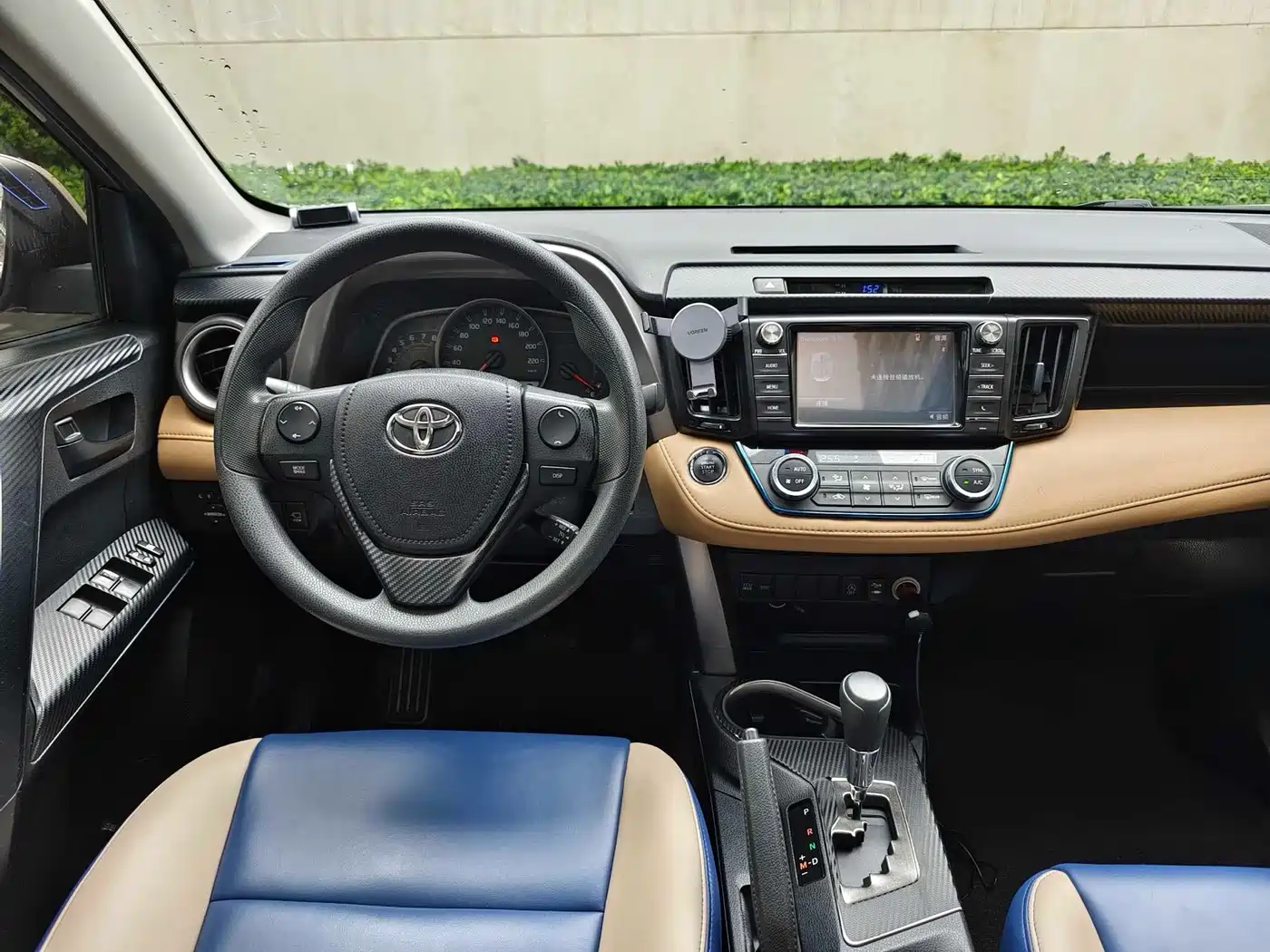 Toyota RAV4 Rongfang 2016 2.0L CVT 2WD Trend (China V) фото 16