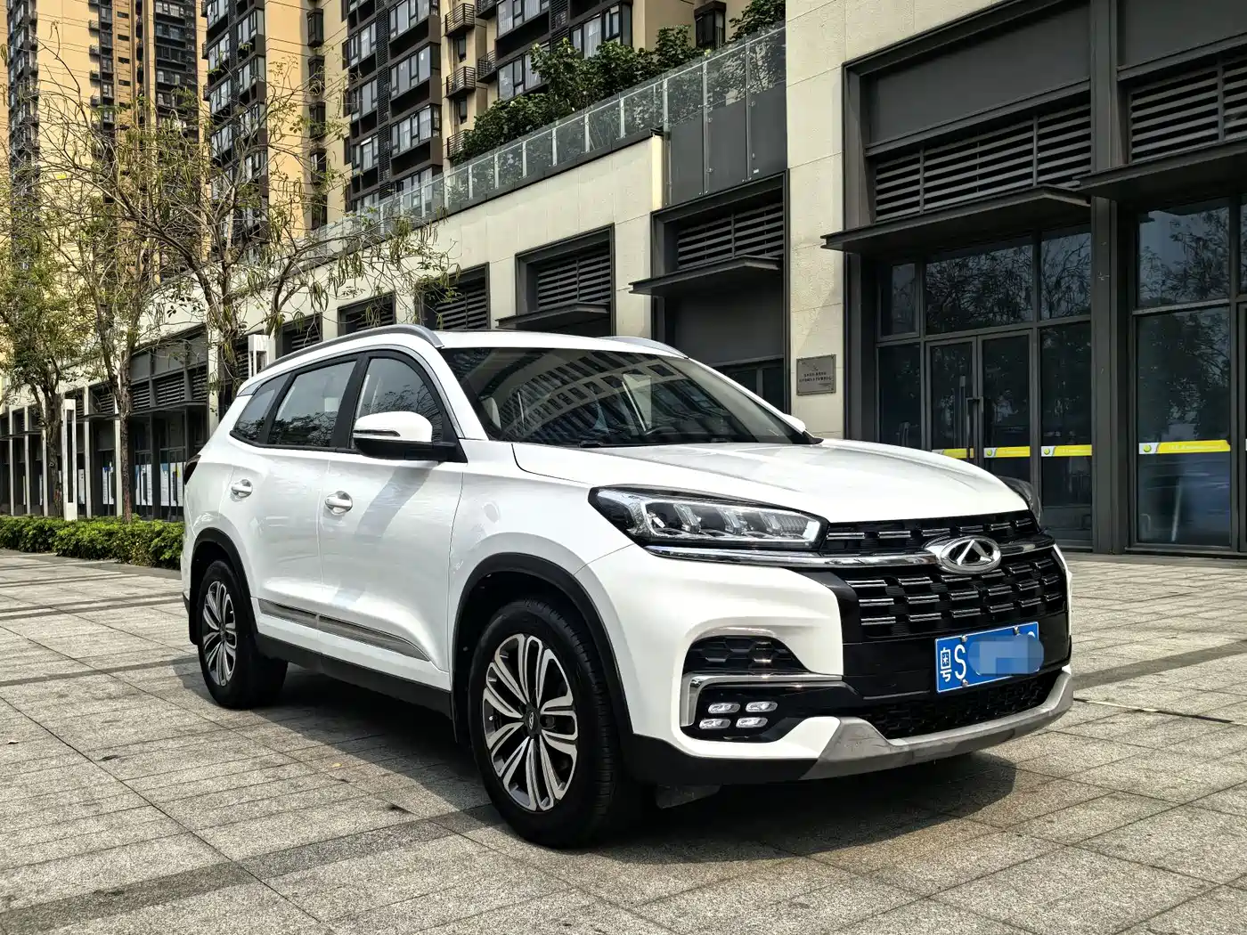 CHERY TIGGO 8