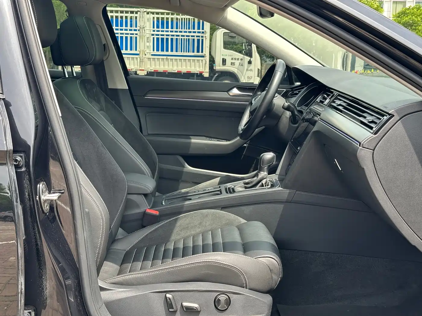 Volkswagen Magotan 2020 330TSI DSG Leading фото 21