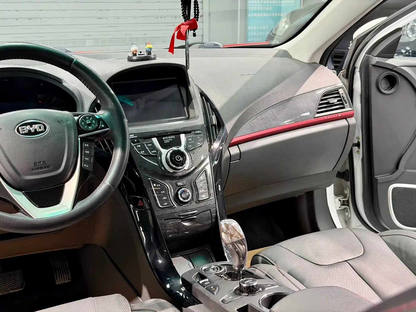 BYD Qin New Energy 2015 1.5T Double Champion Flagship Plus фото 14