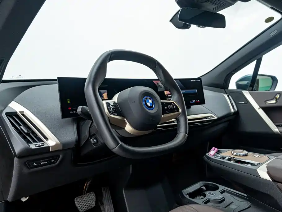BMW iX 2024 2023 Facelift xDrive40