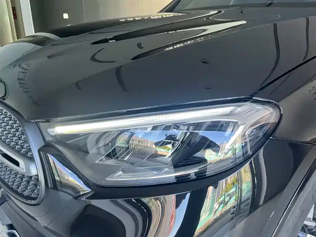 Mercedes-Benz GLC 2023 GLC 260 L 4MATIC Luxury 5-Seater — фото 4
